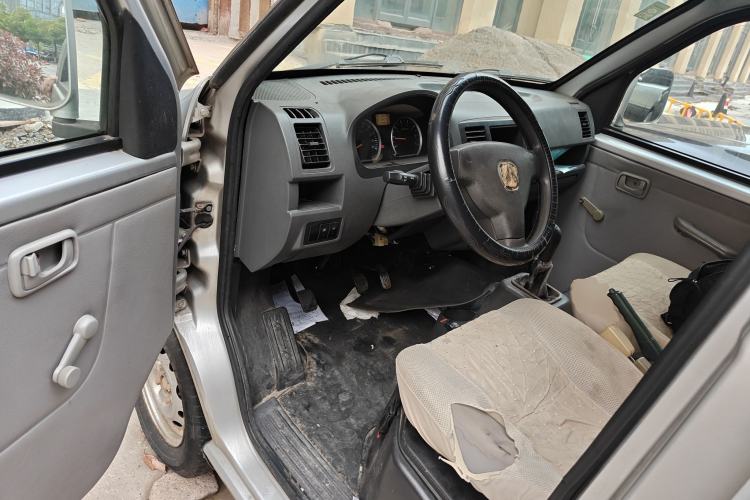 Used BAIC Weiwang 205 2013 1.0L Joy version Driver Seat