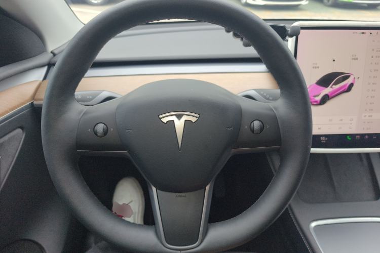 Used Tesla Model Y 2021 Long-Range All-Wheel-Drive Version