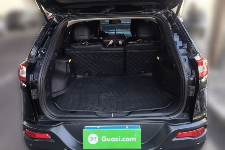 Used Jeep Cherokee 2017 2.0L Superior Edition