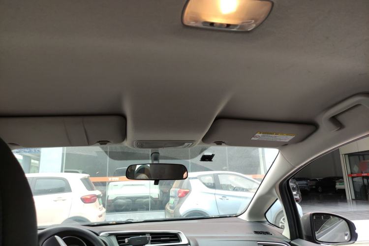 Used Honda Fit 2014 1.5L SE CVT Fashion Model Headliner