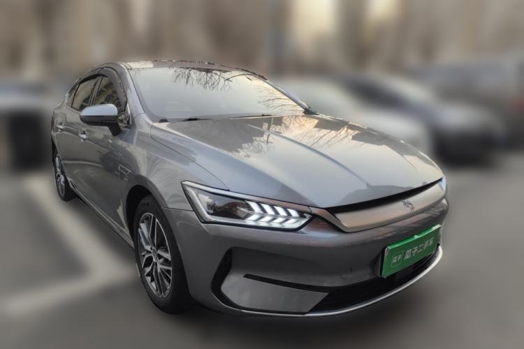 Used BYD Qin PLUS 2021 EV 500KM Luxury Model Front Right 45 Deg