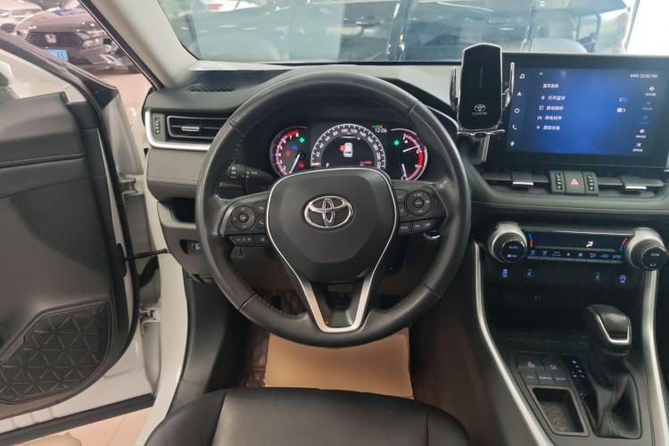 Used Toyota RAV4 2022 2.0L CVT Two-Wheel Drive Fashion Plus Edition
