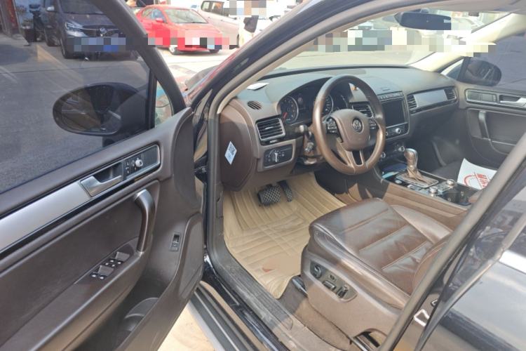 Used Volkswagen Touareg 2017 3.0 TSI Touareg Edition Driver Seat