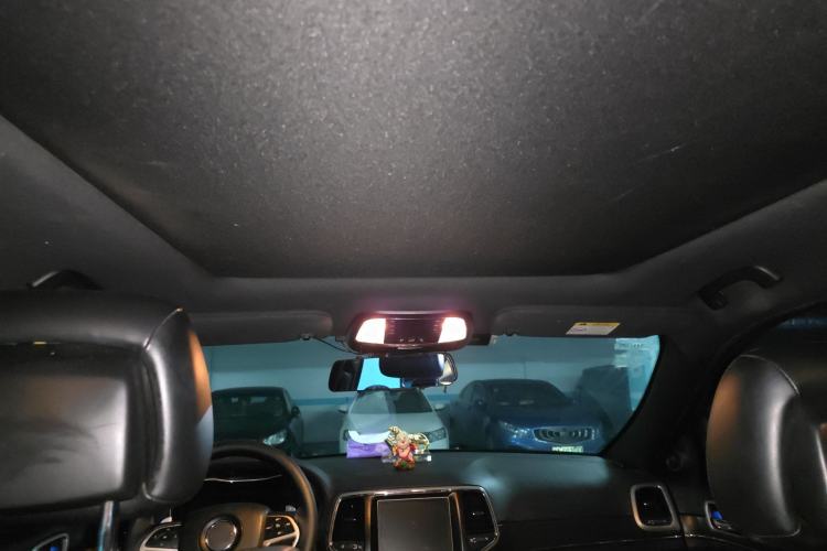 Used Jeep Grand Cherokee 2016 3.0TD Diesel Comfort Navigation Version Headliner