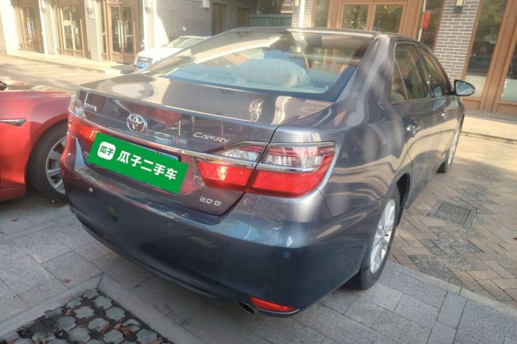 Used Toyota Camry 2015 2.0G Luxury Edition
