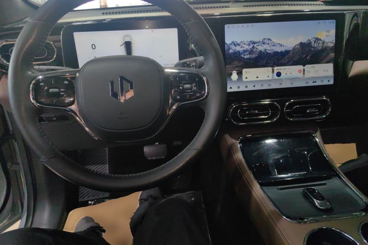 Used Leapmotor C01 2023 Range-Extended 316 Smart Edition Center Console