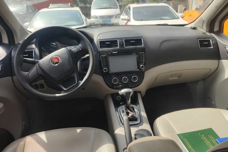 Used FORTHING Joyear XV 2015 1.6L CVT Comfort Model Center Console