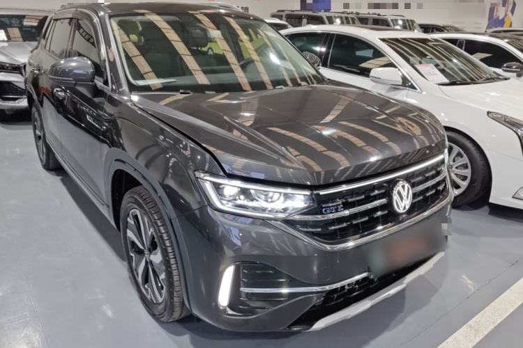 Used Volkswagen Tayron GTE Plug-in Hybrid 2023 280TSI Luxury Plus Advanced Edition Front Right 45 Deg