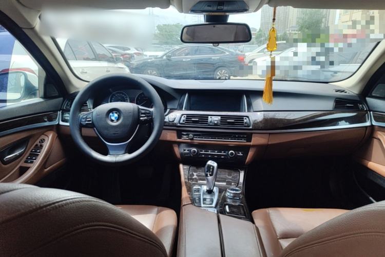 Used BMW 5 Series 2014 528Li xDrive Premium Edition
