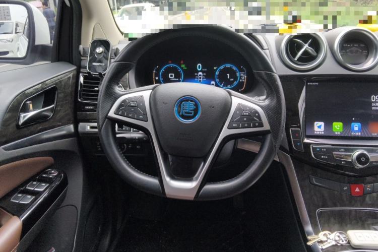 Used BYD Tang New Energy 2017 2.0T All-Wheel Drive Hyatt Model Steering Wheel