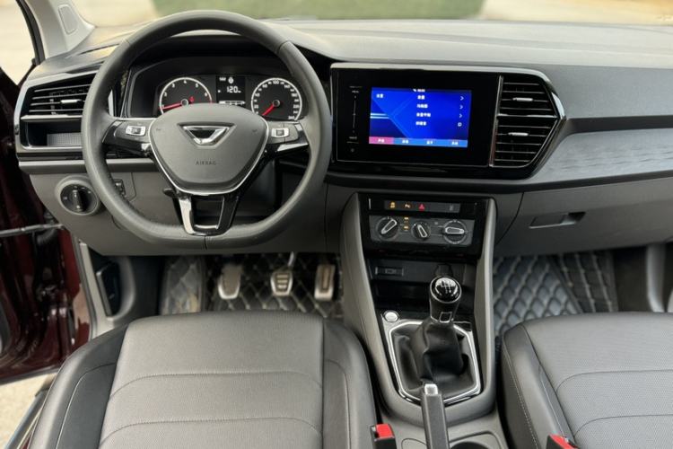 Used Jetta VS5 2019 280TSI Manual Enjoyment Model
