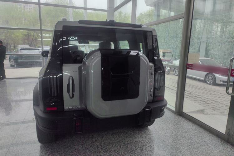 Used JETOUR Traveler 2026 Model 2.0TD XWD Discovery Exterior 4