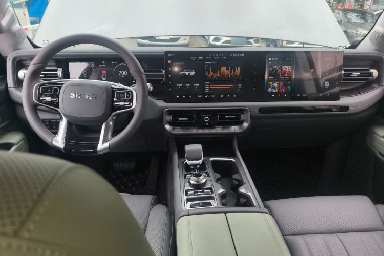 Used BAIC Off-Road BJ40 2026 Model 2.0T Gasoline Standard Edition
