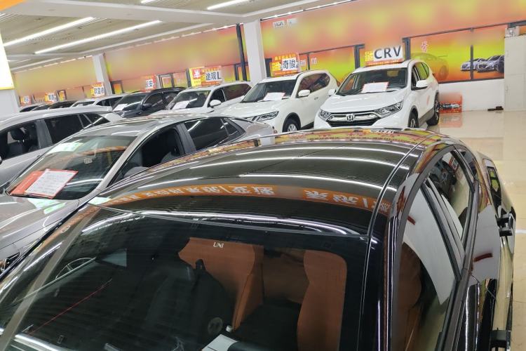 Used CHANGAN UNI-V 2025 1.5T 500Bar Prestige Sporty Version