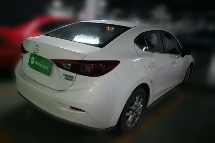 Used Mazda 3 Axela 2017 Sedan 1.5L Automatic Luxury Model China VI Standard
