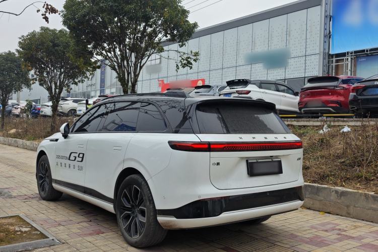 Used XPeng G6 2025 625 Long-Range Max Flagship Edition Exterior 3