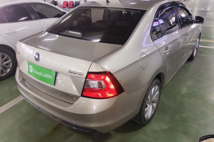 Used Skoda Rapid 2018 1.6L Manual Comfort Edition Rear Right 45 Deg