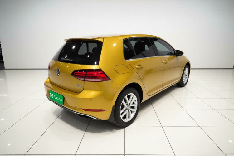 Used Volkswagen Golf 2018 180TSI Automatic Comfort Model
