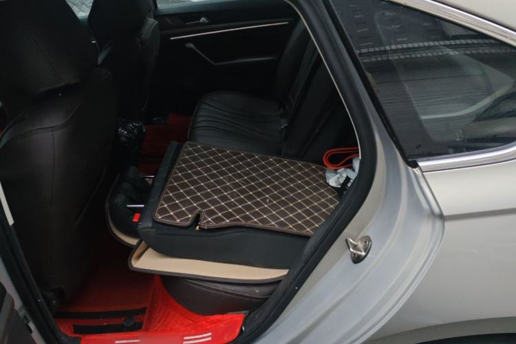 Used Volkswagen Lavida 2019 280TSI DSG Luxury Edition China VI Standard Left Rear Seat