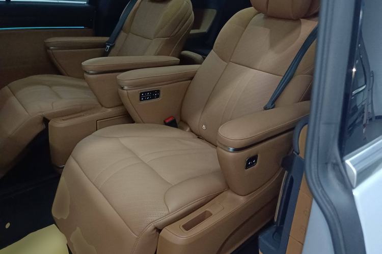 Used SAIC MAXUS Dajia 9 2024 Super Hybrid Long-Range Forest Edition 7-Seater
