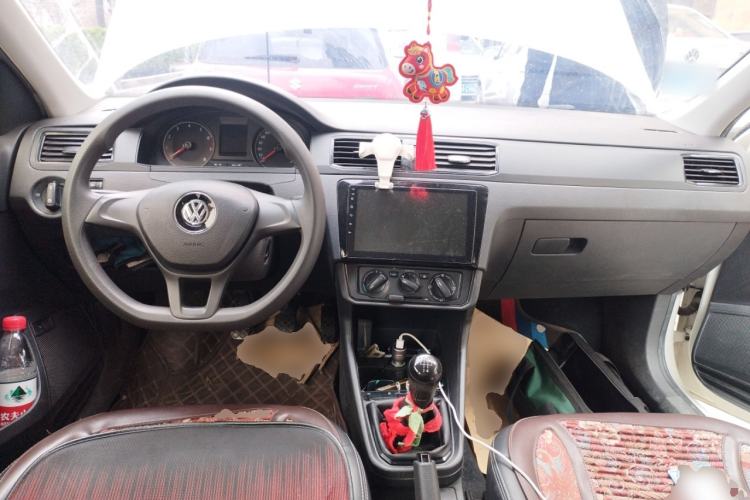 Used Volkswagen Santana 2019 1.5L Manual Fashion Edition China VI Standard Center Console