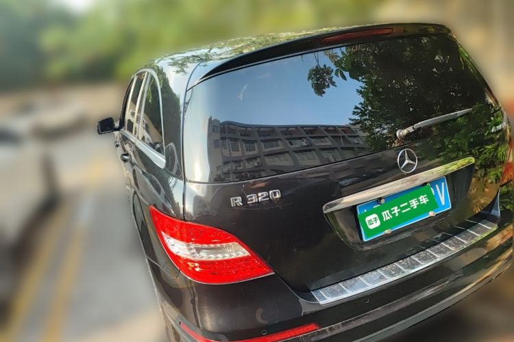 Used Mercedes-Benz R-Class 2017 R 320 4MATIC Business Edition Prestige Model