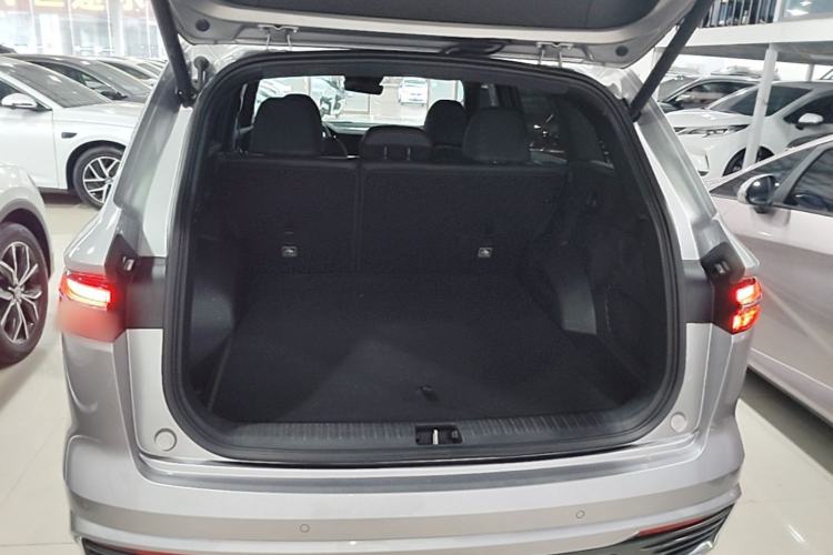 Used Geely Auto Monjaro L 2024 2.0TD High-Power Automatic Two-Wheel Drive Skyline Edition

