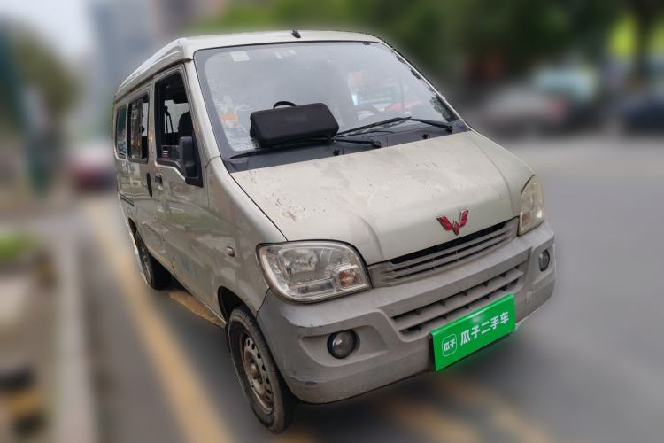 Used Wuling Zhiguang 2013 1.0L Practical Version Front Right 45 Deg