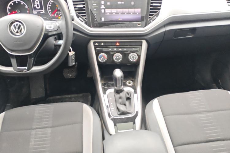 Used Volkswagen T-ROC 2021 Revised Version 280TSI DSG Two-Wheel Drive Elite Connect Edition Audio And AC Panel