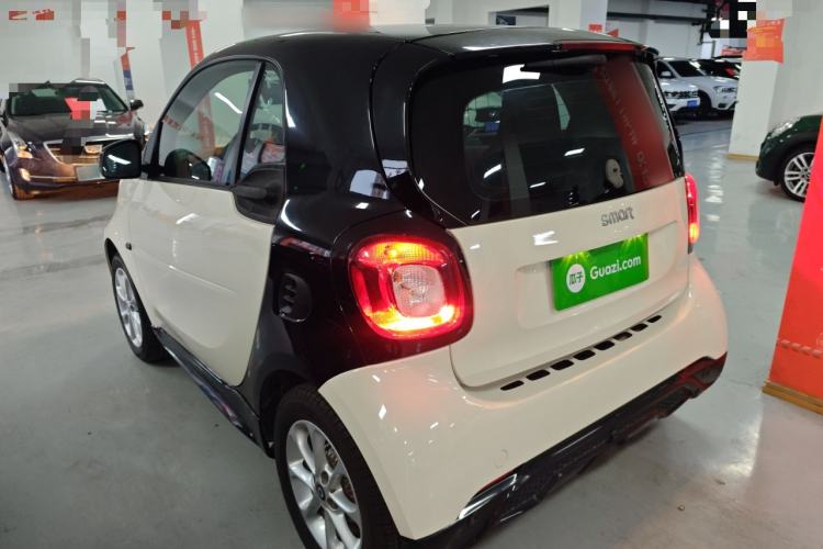 Used smart fortwo 2015 1.0L 52 kW Hardtop Passion Edition
