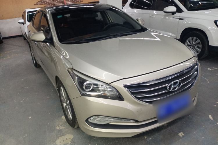 Used Hyundai Mistra 2014 1.8L Automatic Smart GLS Front Right 45 Deg