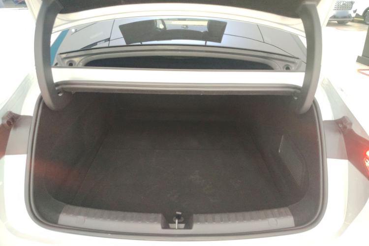 Used Geely Galaxy E8 2025 700 km Long-Range Intelligent Driving Version
