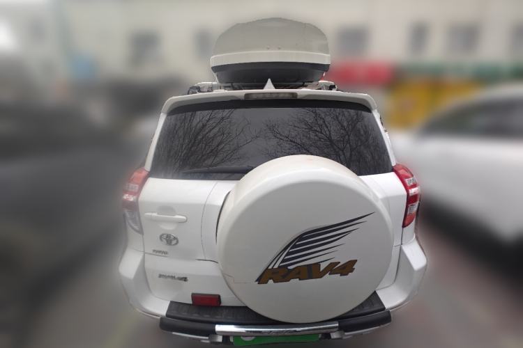 Used Toyota RAV4 2012 Luxurious Edition 2.0L Automatic All-Wheel Drive
