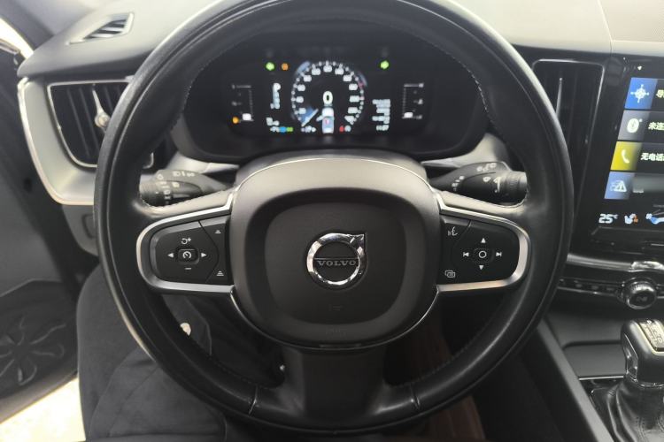 Used Volvo XC60 2021 T5 4x4 Smart Luxury Edition
