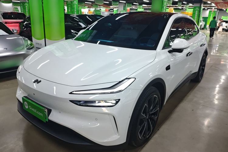 Used ONVO L60 2024 60 kWh Rear-Drive Version