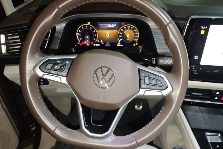 Used Volkswagen Viloran 2022 380TSI Prestige Edition
