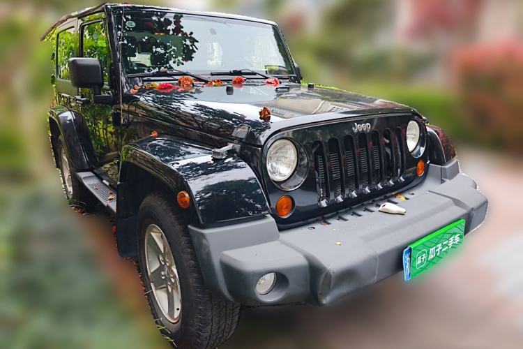 Used Jeep Wrangler 2010 3.8L Sahara two-door model
