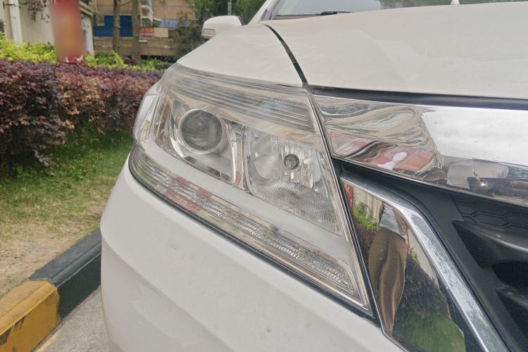 Used Honda Crider 2013 1.8L automatic comfort version Right Front Headlight