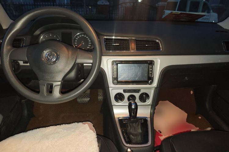 Used Volkswagen Gran Lavida 2013 1.6L Automatic Comfort Model