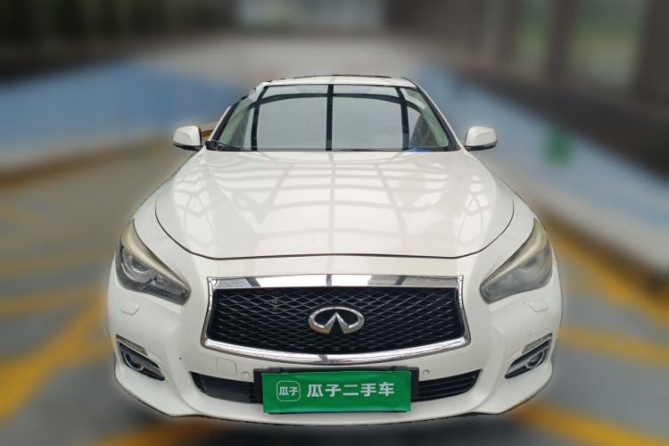 Used Infiniti Q50 2014 2.0T Comfort Edition
