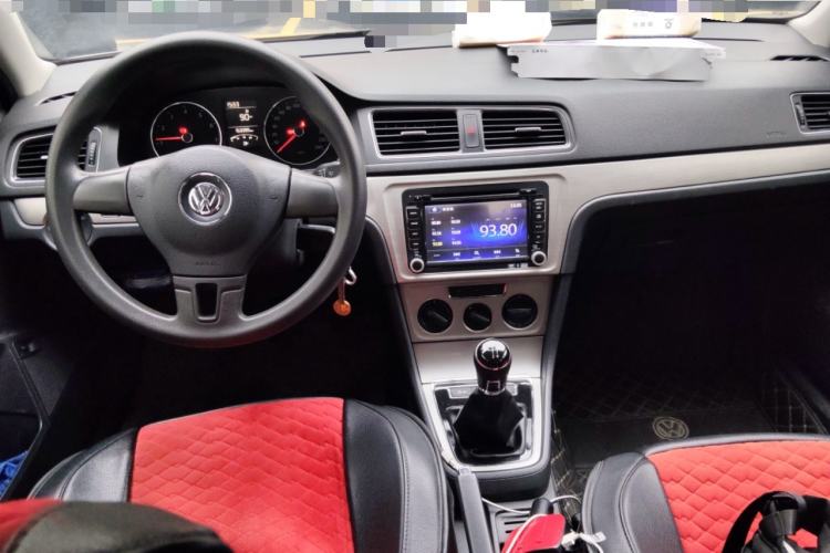 Used Volkswagen Lavida 2013 Restyled Classic 1.6L Manual Comfort Edition
