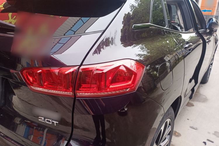 Used Wey VV7 2017 2.0T Ultra-Luxury Version Right Rear Taillight