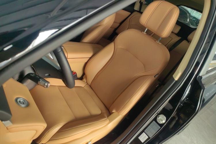 Used Landian E5 PLUS 2025 165 km Long-Range Version 7 Seats
