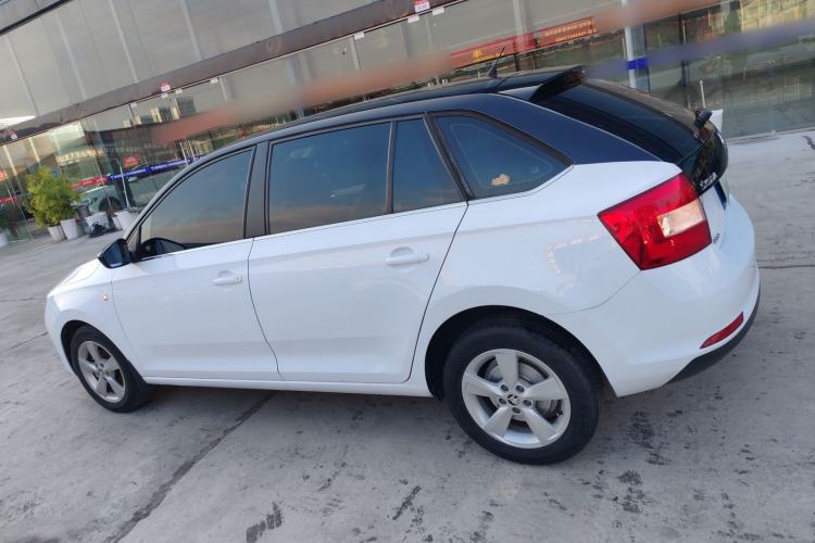 Used Skoda Rapid Spaceback 2016 Revised 1.6L Automatic Chuanxing Version