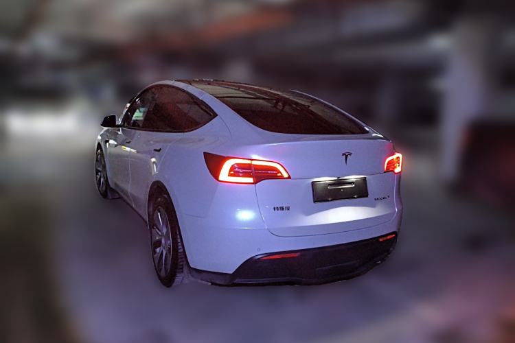 Used Tesla Model Y 2022 Rear-Wheel-Drive Version Rear Left 45 Deg