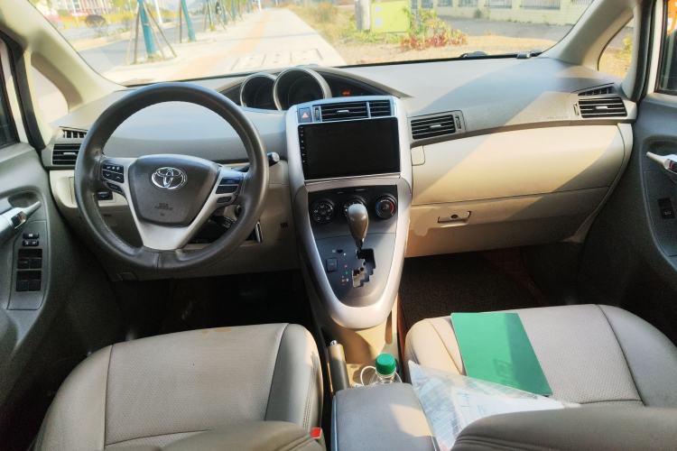 Used Toyota Verso 2014 Starlight 180E CVT Elite Edition
