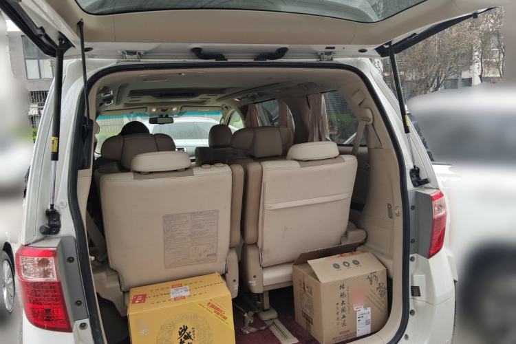 Used Toyota Alphard 2012 3.5L Luxury Edition
