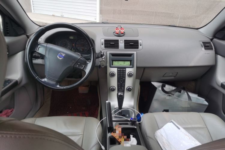 Used Volvo S40 2011 2.0L Automatic ZhiShang Edition
