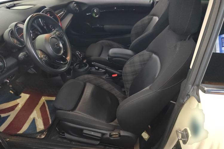 Used MINI MINI 2018 1.5T COOPER Classic Edition
