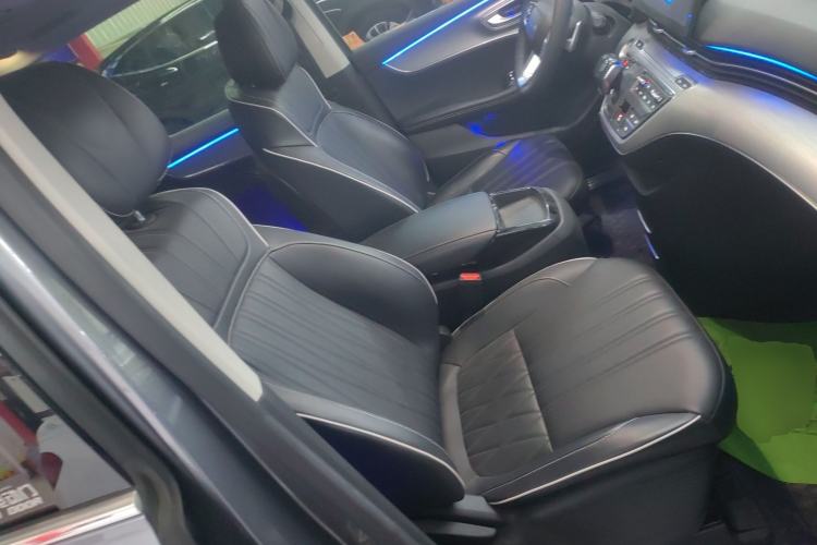 Used Roewe iMAX8 2022 Model 400TGI Exclusive Version for Key Accounts